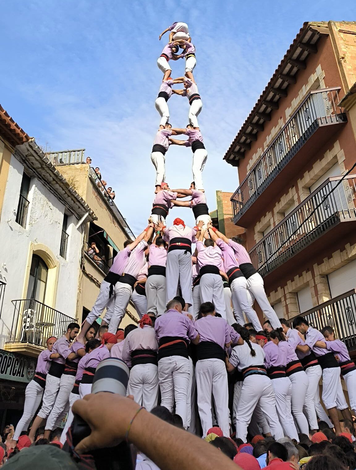 A punt de les 300 torres de 9 descarregades